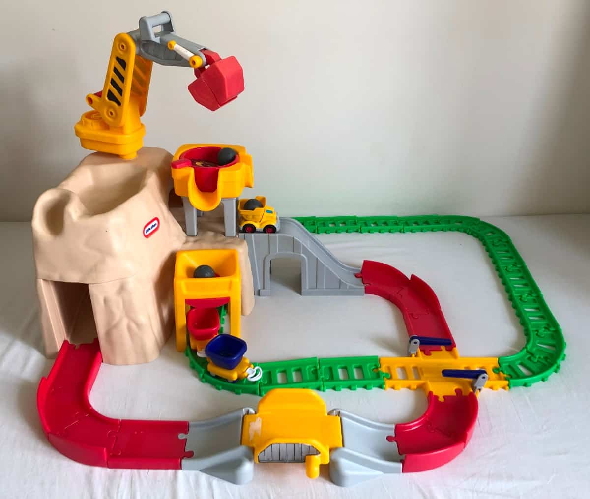 Little tikes big adventures construction on sale peak rail and road play set