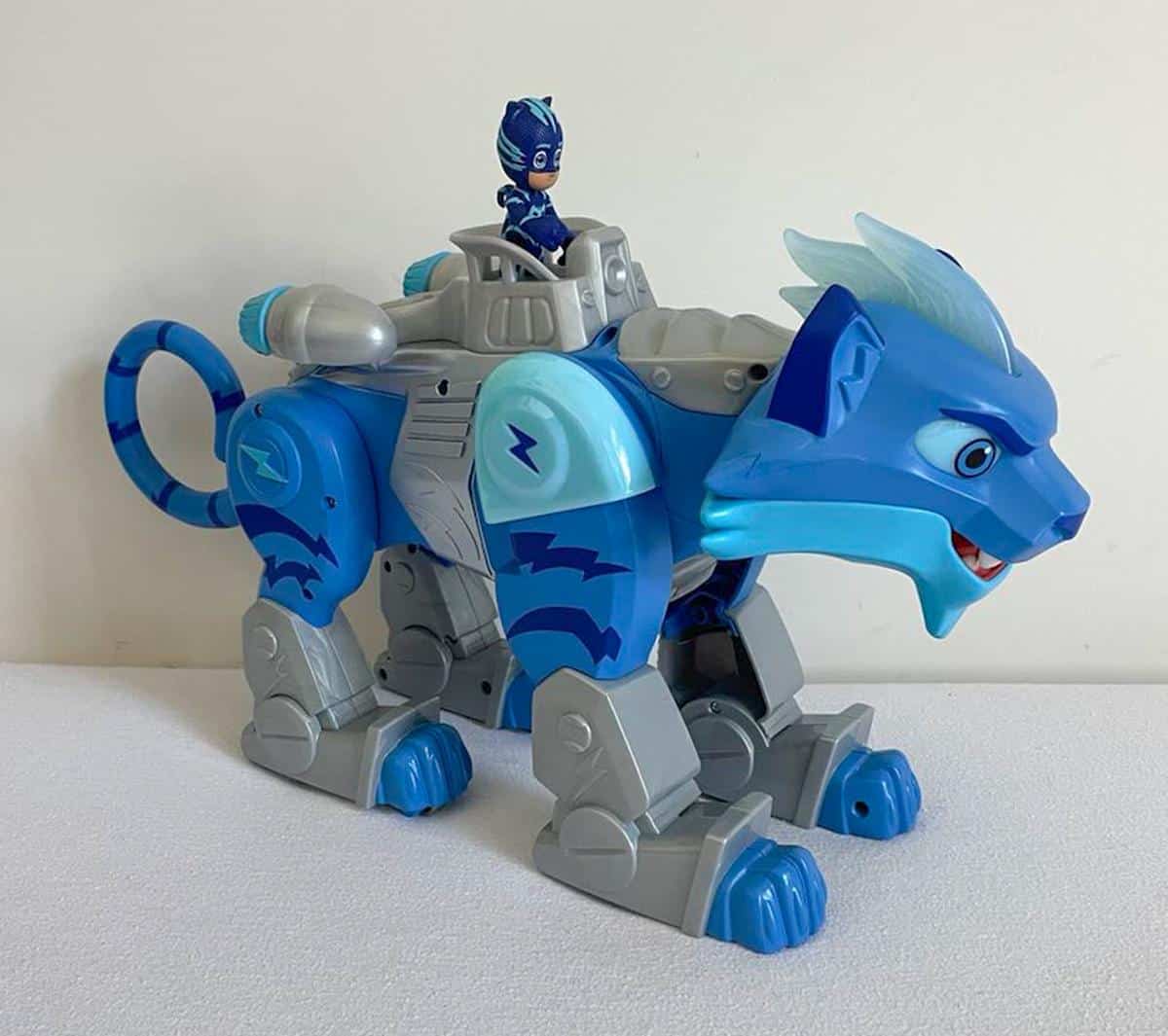 PJ Masks Animal Power Charge & Roar Power Cat