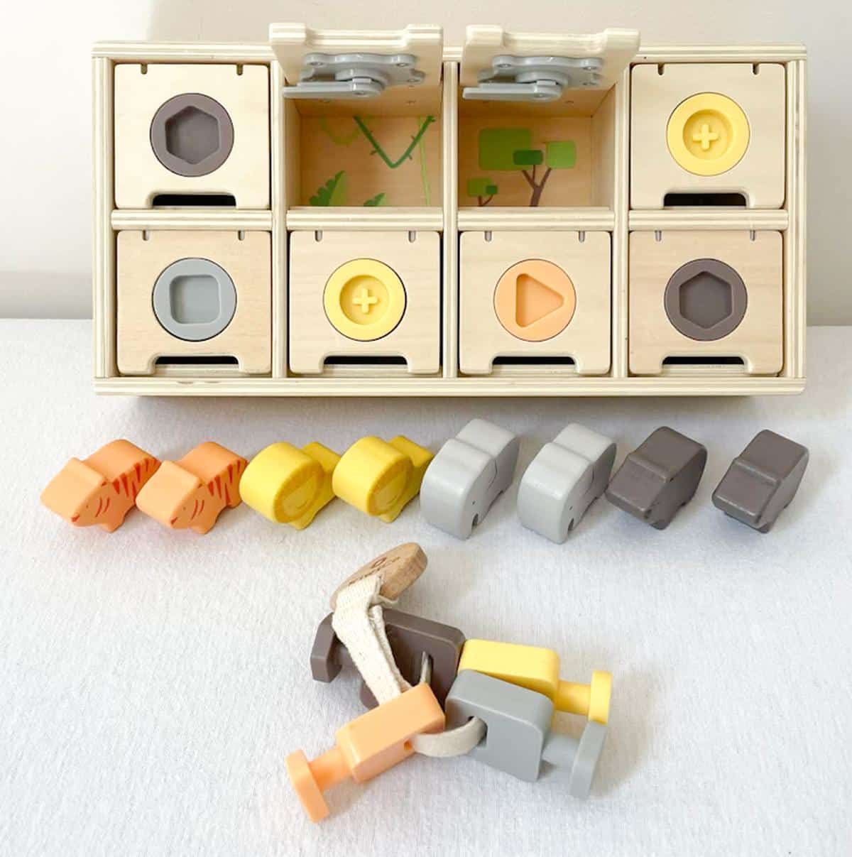 Peek-a-Zoo Puzzle Box