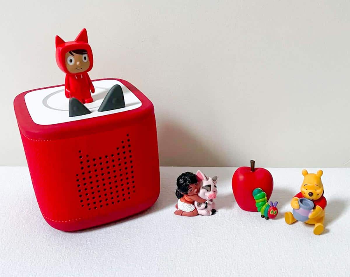 Red Toniebox 2 with Characters